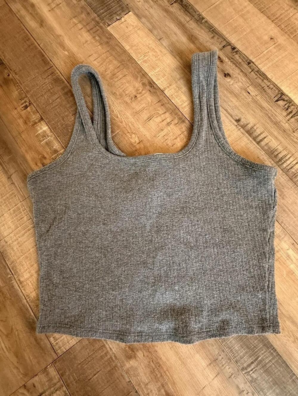 Tilly's Grey Ribbed Cropped Tank Top Sz L